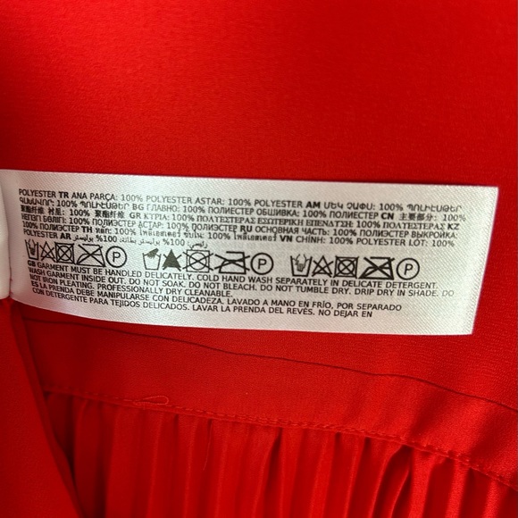 EVERNEW - Charlotte Red Puff Sleeve Pleated Midi Dress - Picture 10 of 14